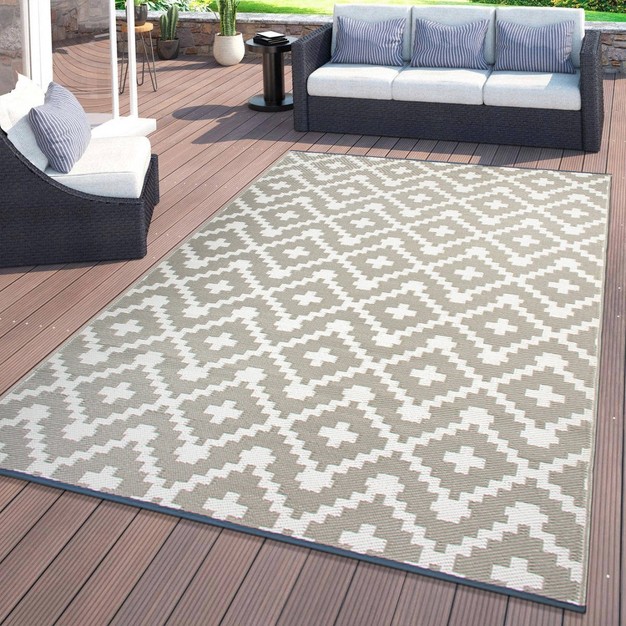 World Rug Gallery Trellis Geometric Reversible Plastic Indoor And Outdoor Rugs