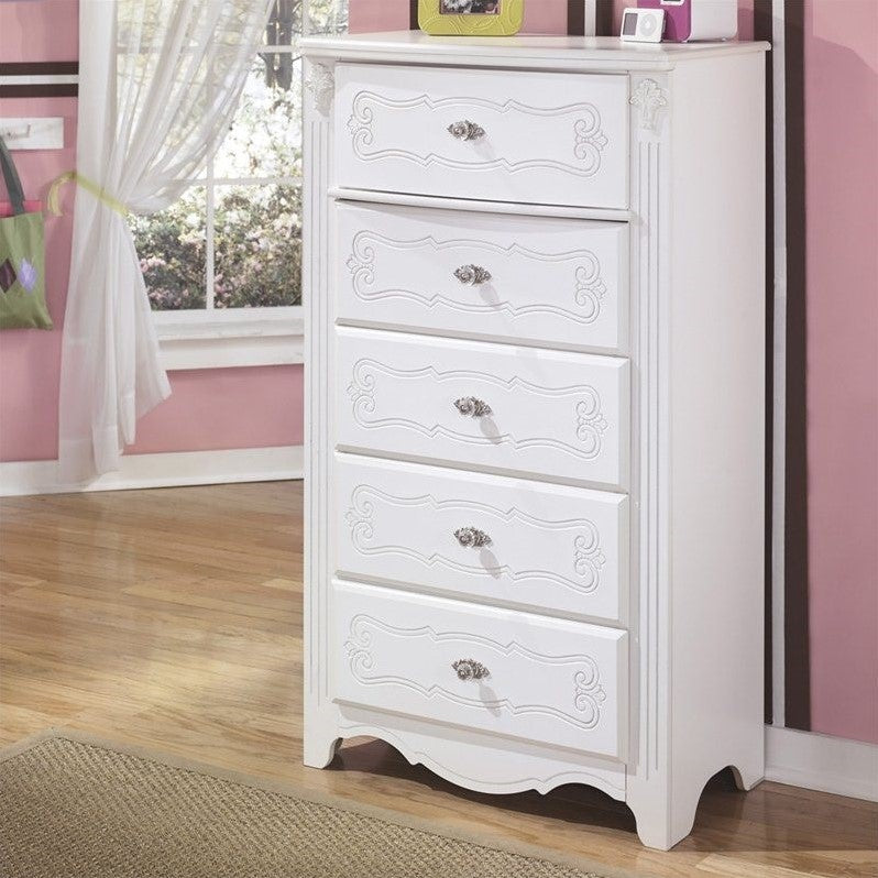 Signature Design by Ashley Exquisite 5 Drawer Chest