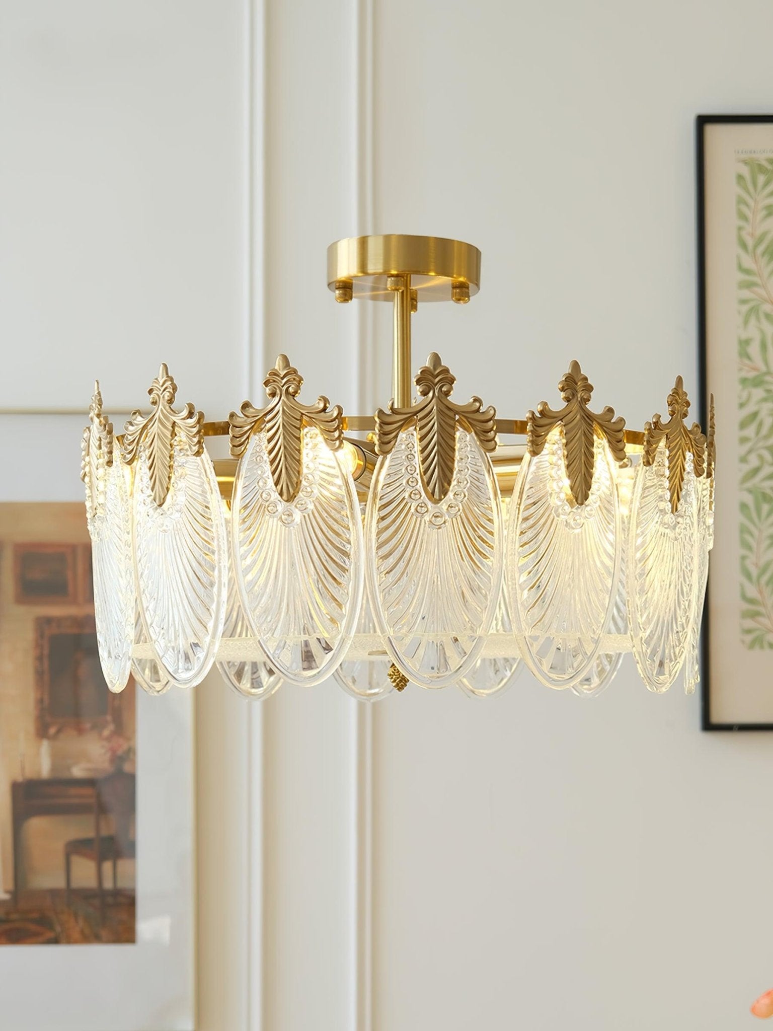 Decorative Pattern Glass Round Chandelier