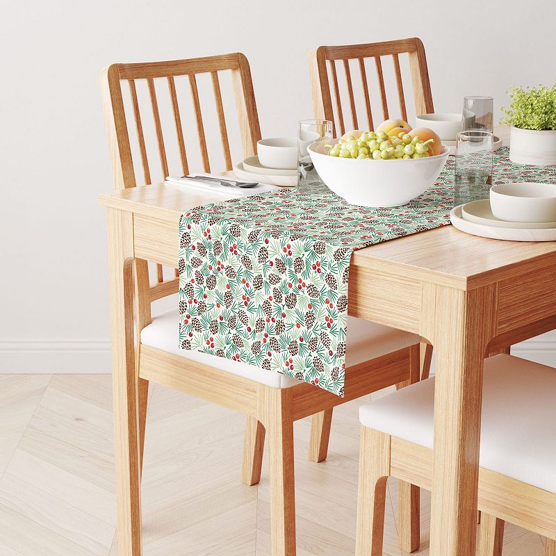 Table Runner， 100% Polyester， 14x108， Holiday Foliage and Berries