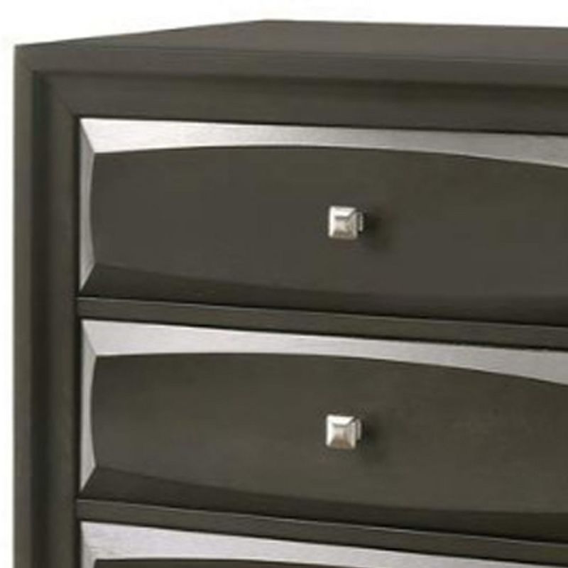 Five Drawer Chest With Brushed Nickel Accent And Chamfered Legs， Antique Gray