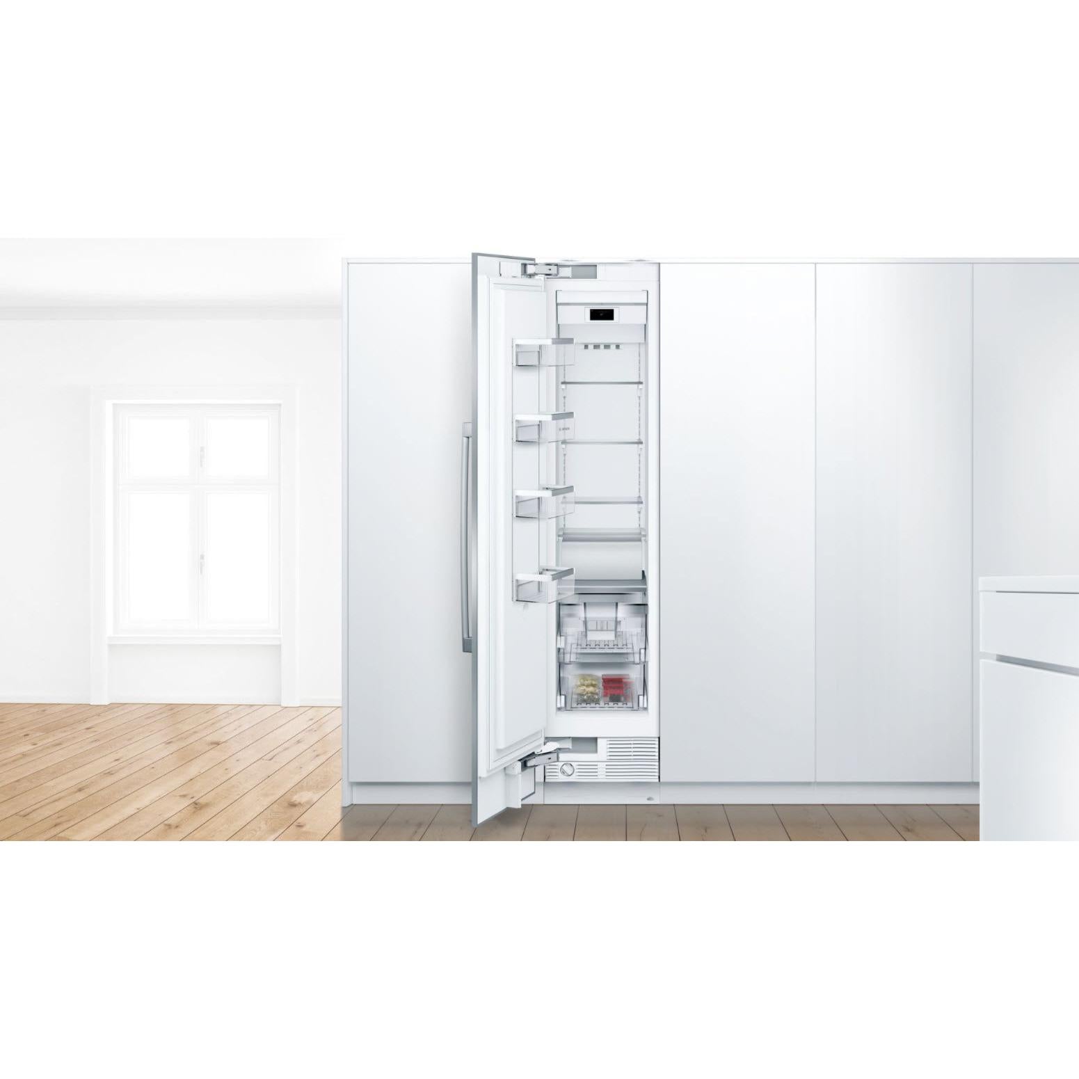 Bosch 8.6 cu.ft. Upright Freezer with Wi-Fi Connect B18IF905SP/01