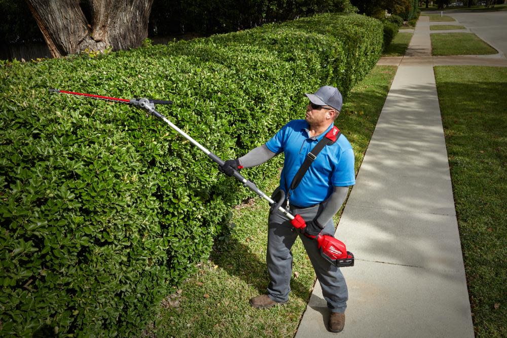 M18 FUEL QUIK-LOK Articulating Hedge Trimmer Attachment Reconditioned ;