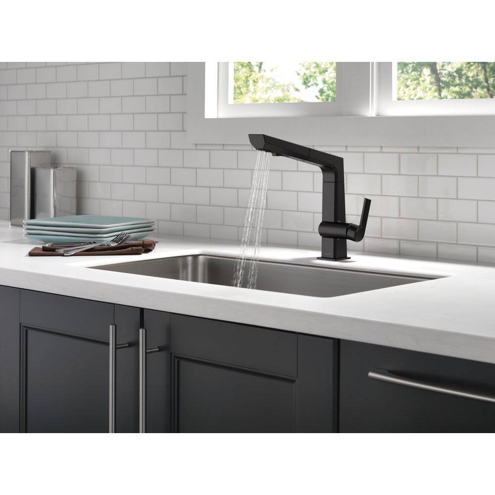 Delta Pivotal Single-Handle Pull-Out Sprayer Kitchen Faucet in Matte Black 4193-BL-DST