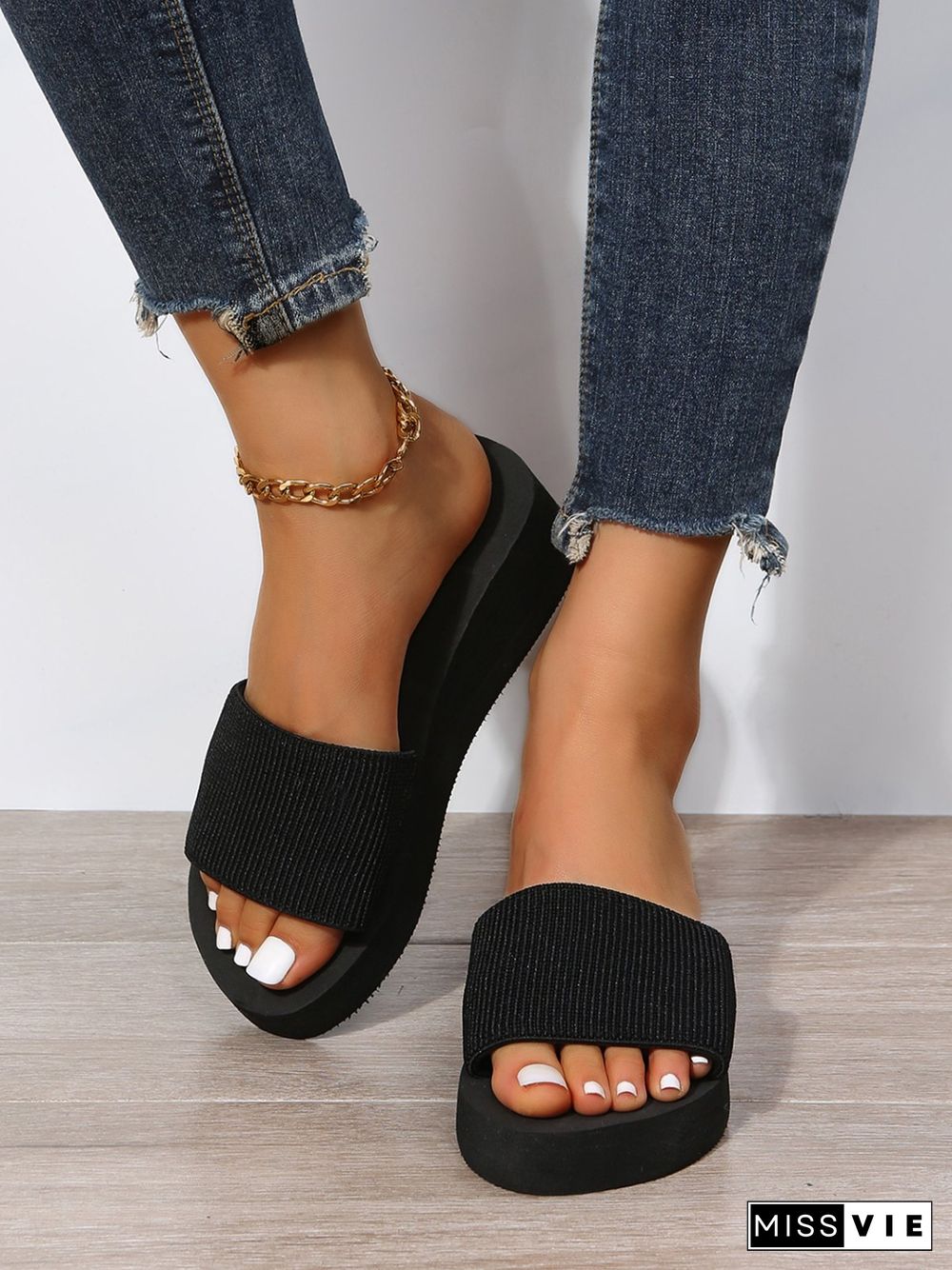 Stretch Upper Casual Wedge Slippers