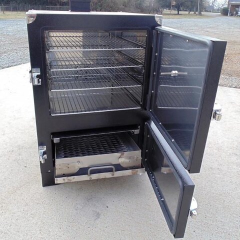 Backwoods Chubby 3400 Vertical Charcoal Smoker