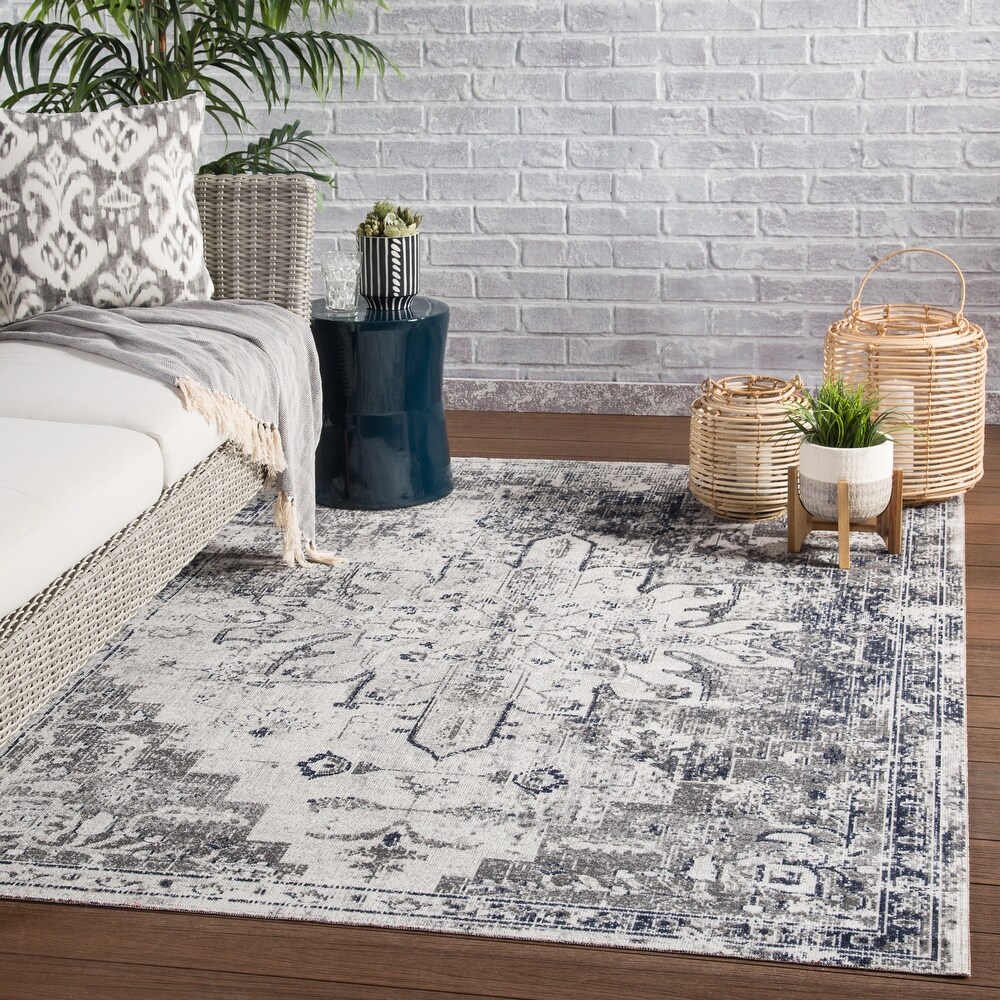 The Gray Barn Whitfield Grey and Ivory Medallion Runner Rug