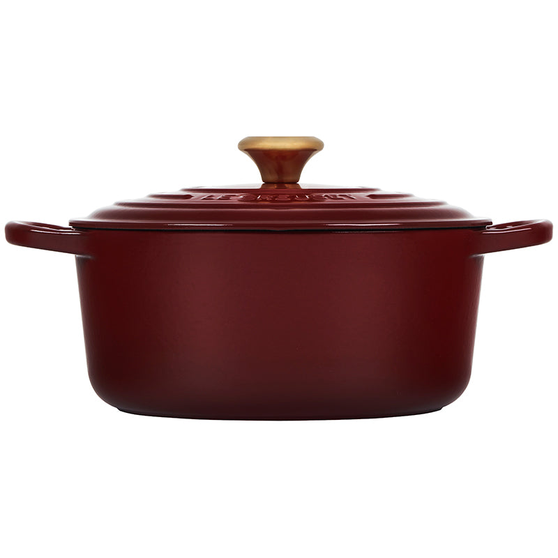 Le Creuset Signature 3.5 Quart Round Dutch Oven