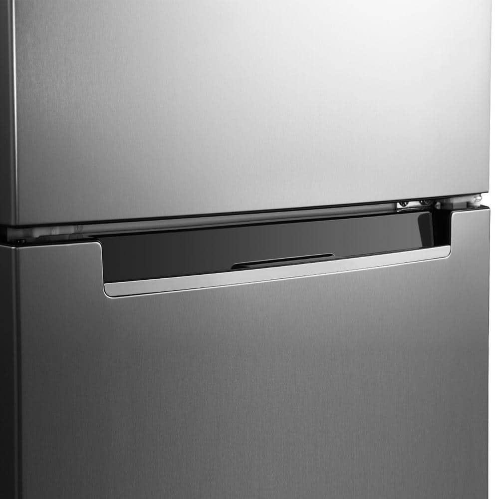 Magic Chef 73 cu ft 2Door Mini Fridge in Platinum Steel with Freezer