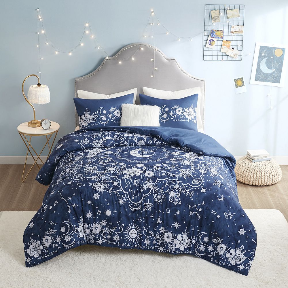 Intelligent Design Luna Antimicrobial and Hypoallergenic Celestial Comforter Set with Throw Pillow