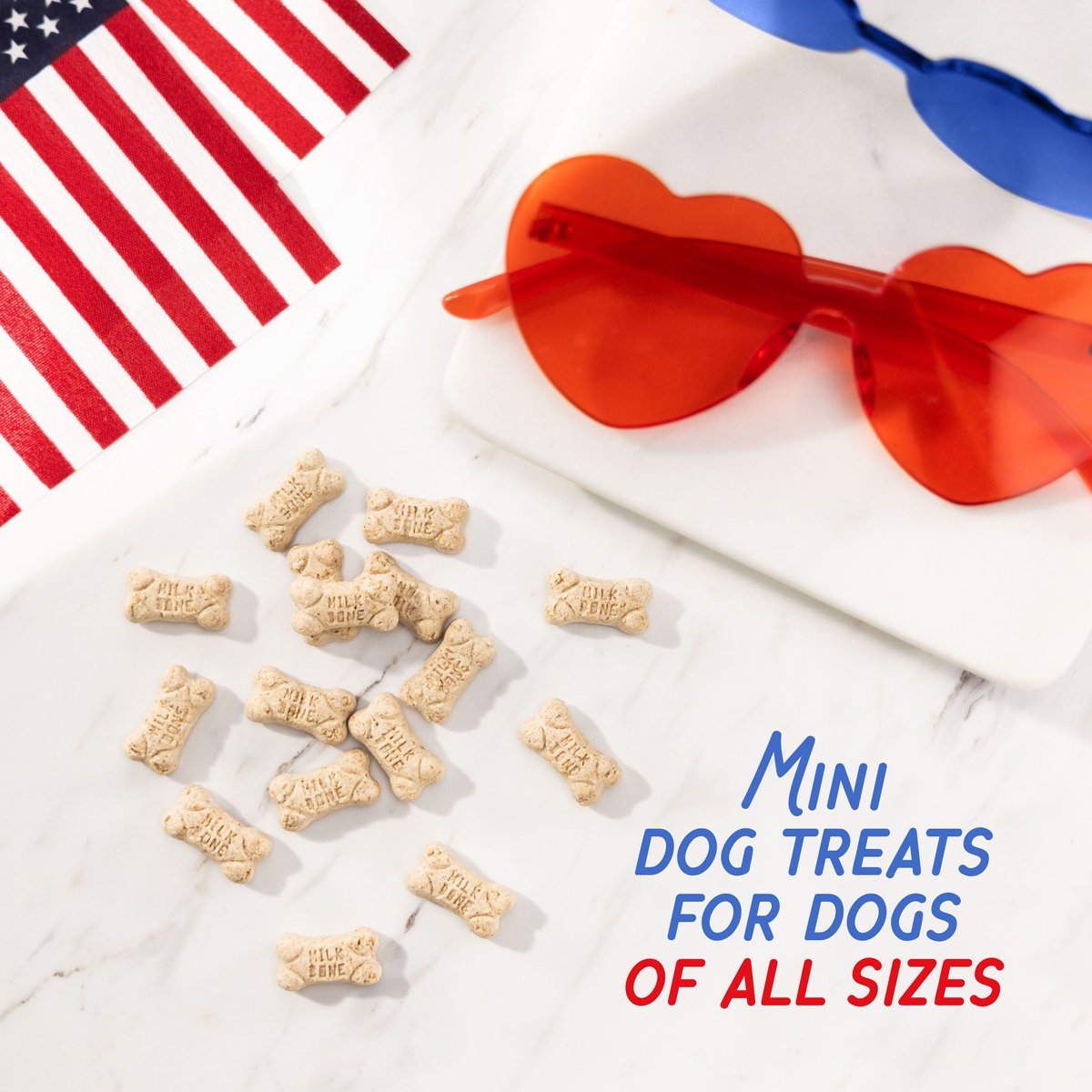 Milk-Bone Red， White and Pawsome! Americana Mini Dog Biscuits， 36-oz canister