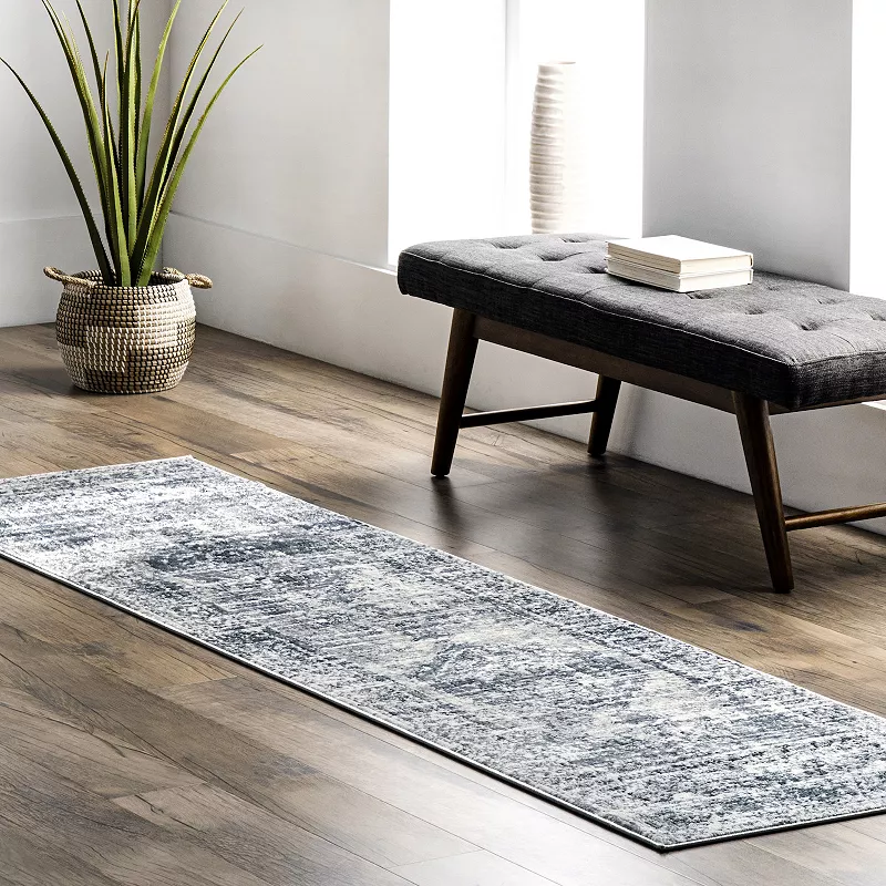 nuLOOM Jayla Barbed Iris Medallion Rug