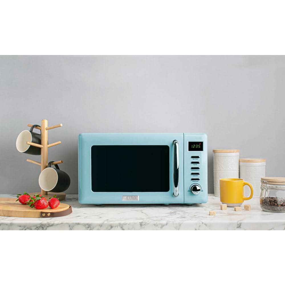 HADEN HERITAGE Countertop 700Watt 7 cu ft Turquoise Vintage Retro Microwave with Settings and 95 in Turntable