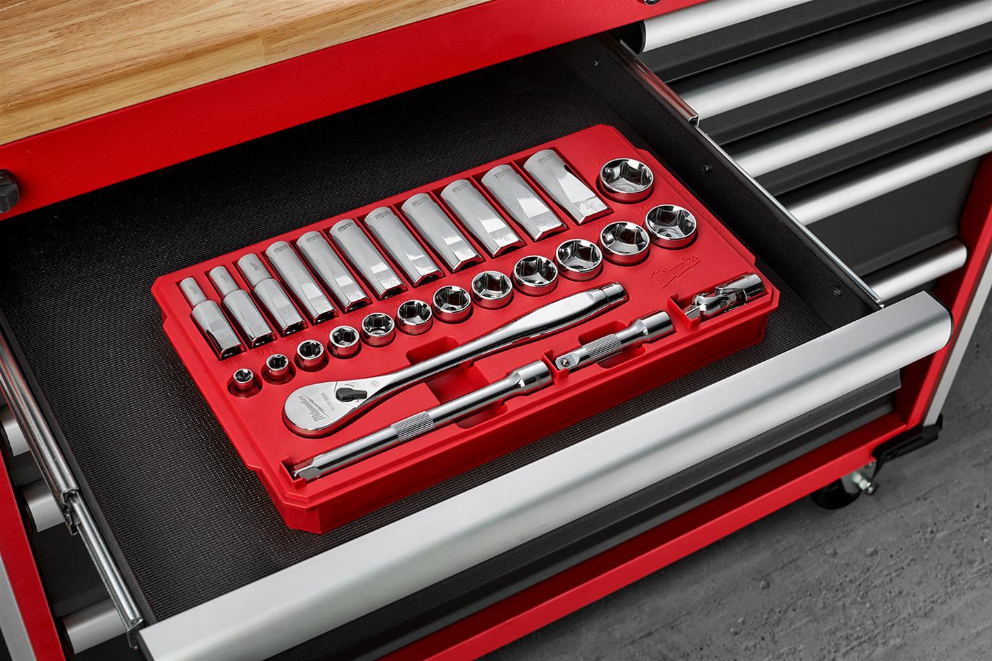 Milwaukee Tool 48-22-9408 Milwaukee 28-Piece Ratchet and Socket Sets