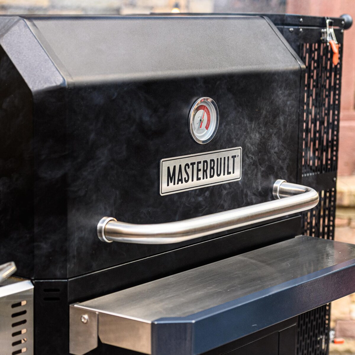 Masterbuilt Gravity Series 1050 Charcoal Grill/Smoker