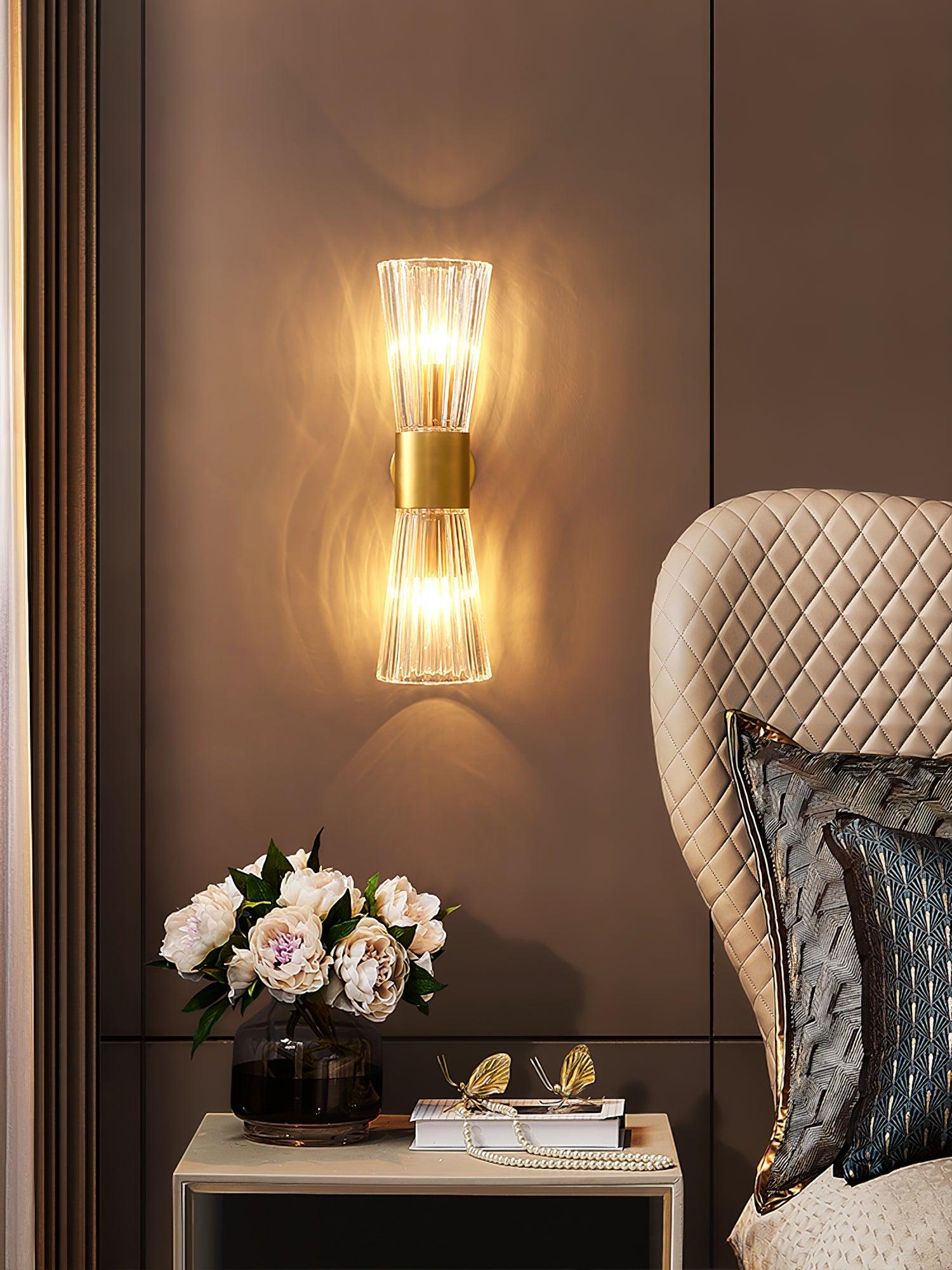 Vesta Wall Lamp