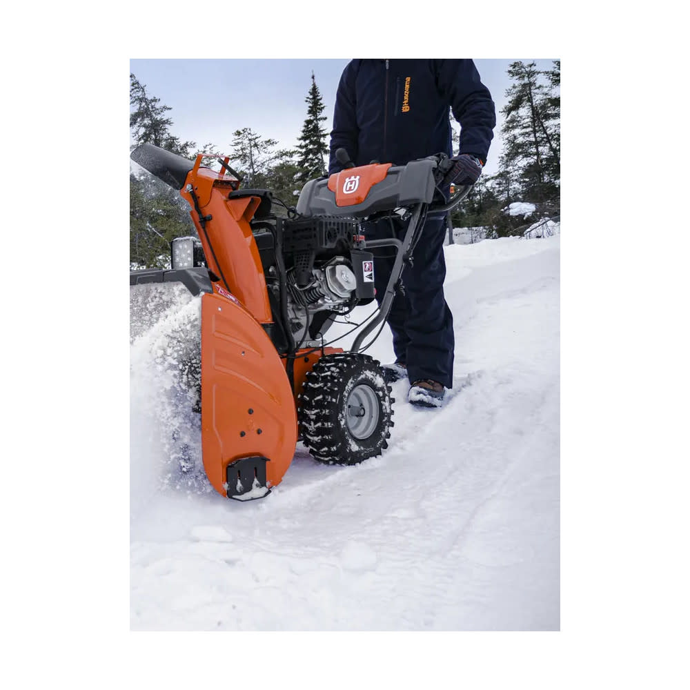 Husqvarna ST 330 Residential Snow Blower 30 369cc