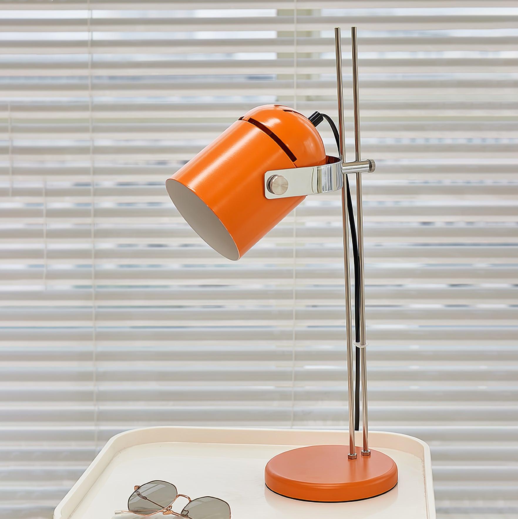 Adjusta Liftable Desk Lamp