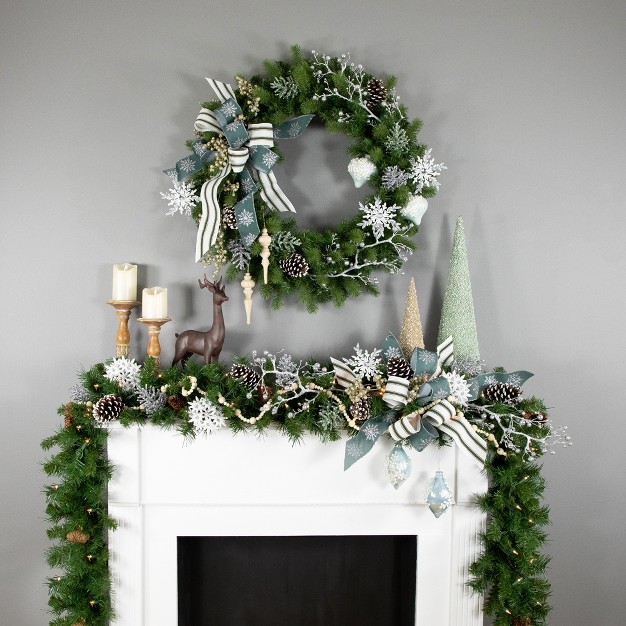 Unlit Noble Fir Artificial Christmas Wreath