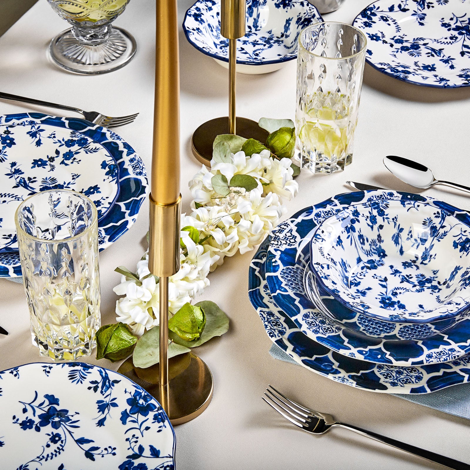 Karaca Deep Blue 24-Piece Dinner Set 153.03.06.1395