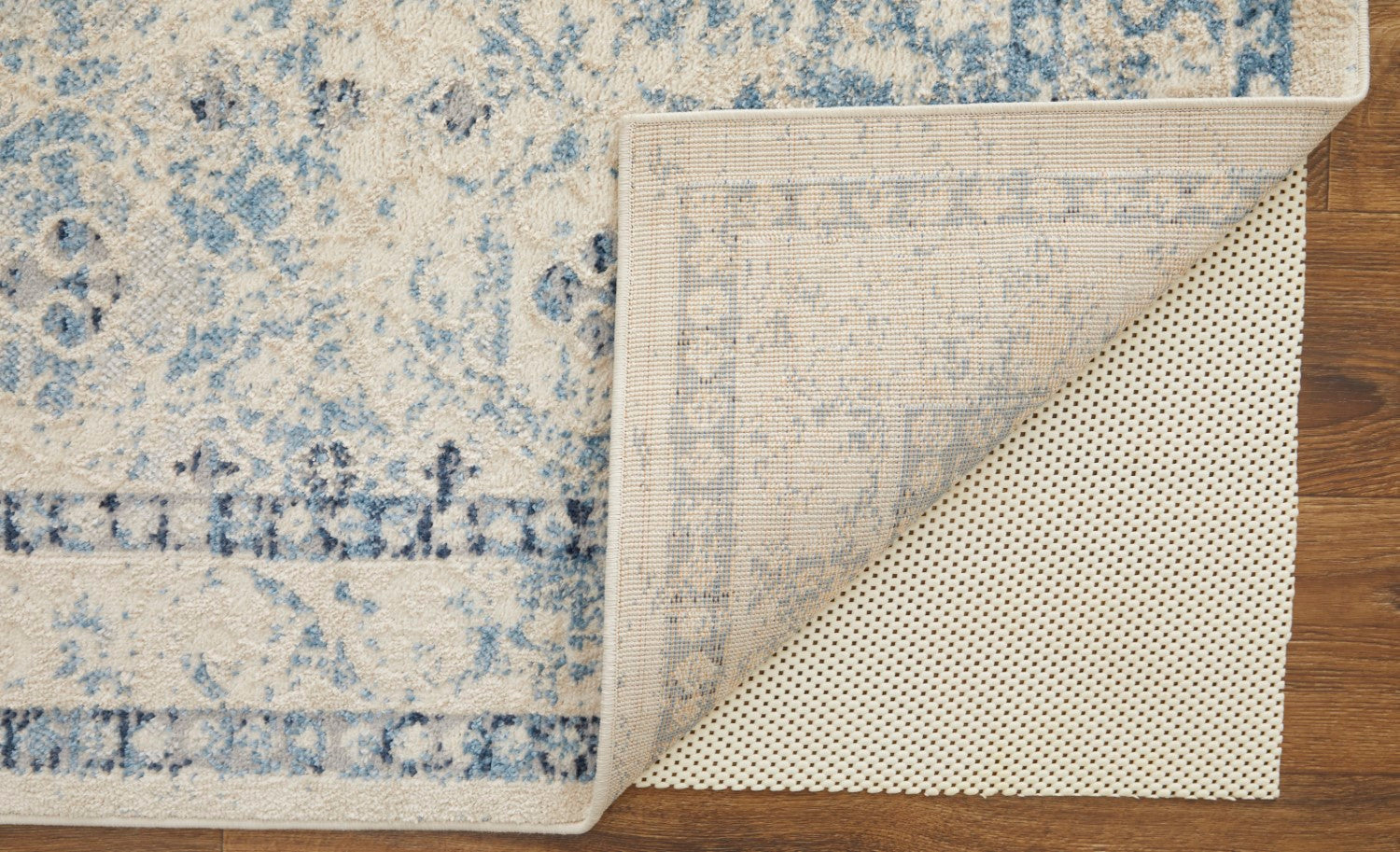 Wyllah Diamond Blue / Ivory Rug