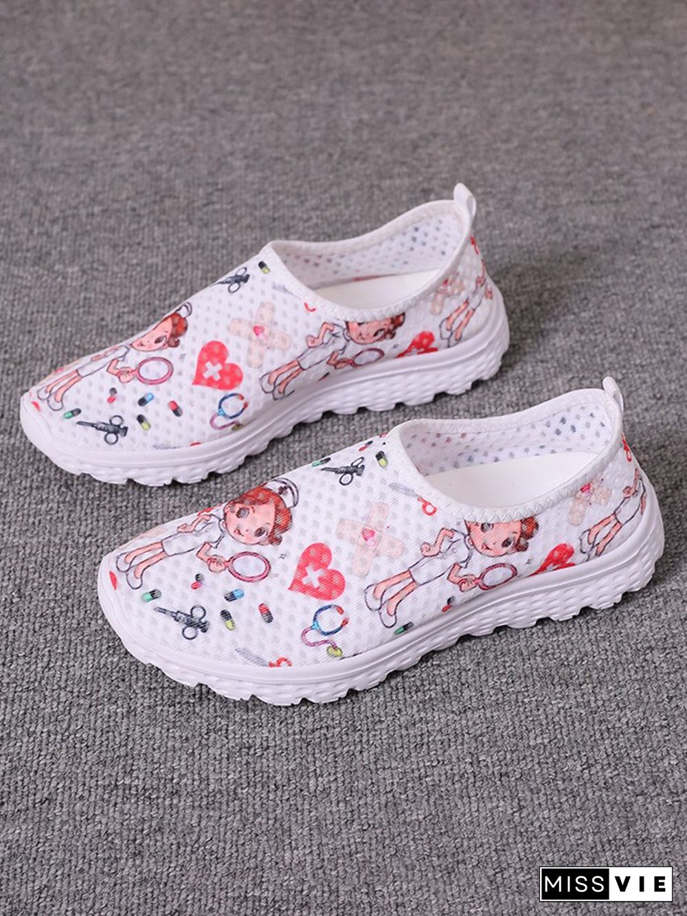 Nurse Fighting Epidemic Print Breathable Tulle Mesh Lightweight Sneakers