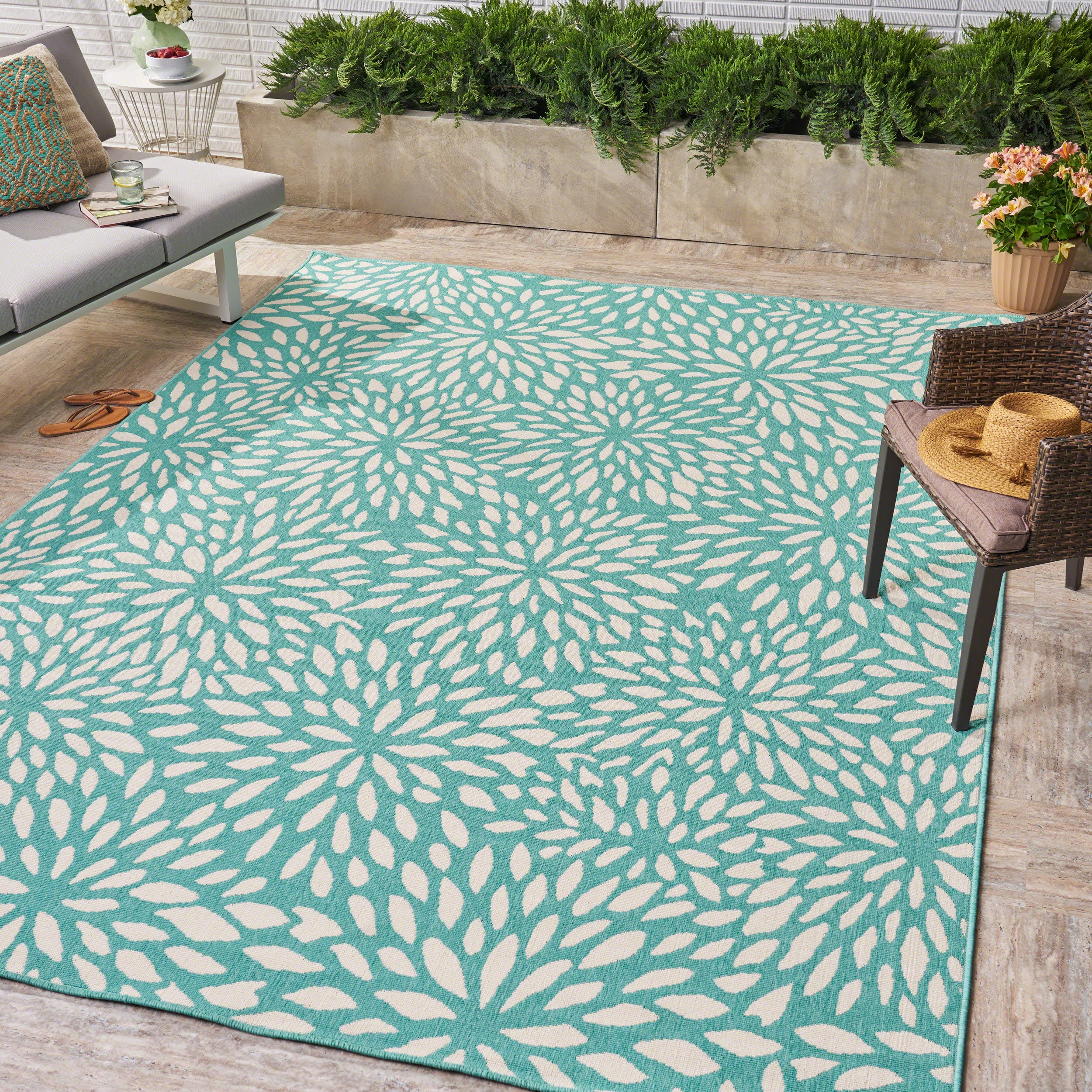 Xenia Outdoor Floral Area Rug