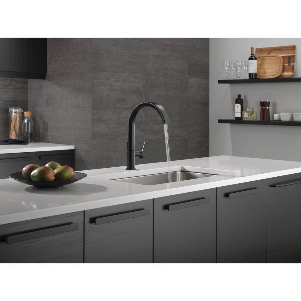 Delta Keele Single-Handle Pull-Down Sprayer Kitchen Faucet in Matte Black 19824LF-BL