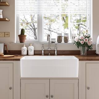 HOROW White Fireclay 33 in. Single Bowl Kitchen Sink Farmhouse Apron Front Kitchen Sink with Bottom Grid and Strainer HR-F3318S