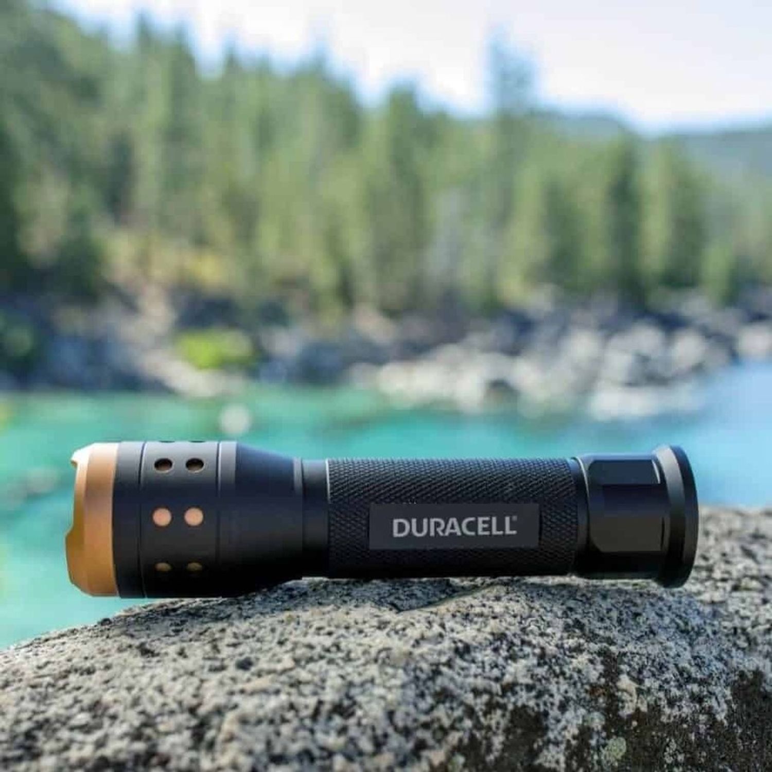 Aluminum Focusing LED Flashlight by Duracell Inc. DUR7128DF700