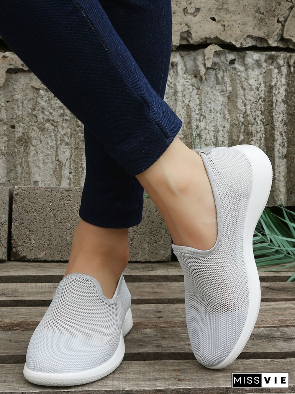 Women Plain Sports All Season Breathable Daily Slip On Flat Heel Mesh Fabric EVA Sneakers