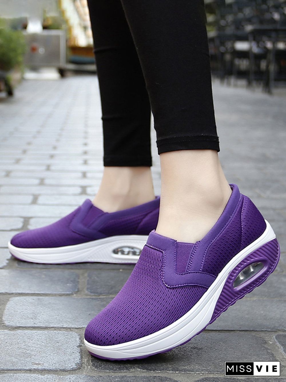 Round Toe Breathable Mesh Flat Heel Shakers Hollow Lightweight Casual Sneakers