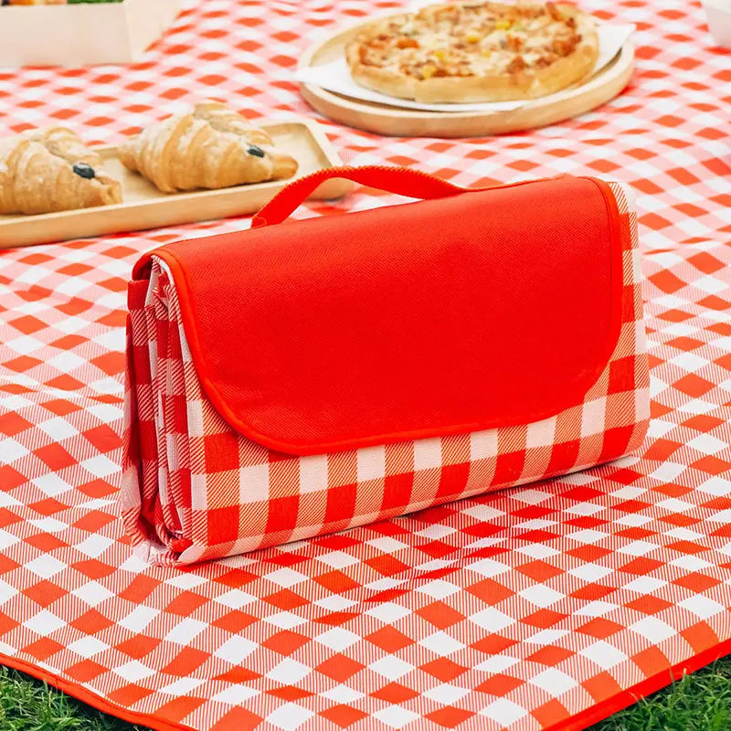 Outdoor Camping Picnic Moisture Proof Picnic Mat Portable Thickened 600D Oxford Cloth Waterproof  Picnic mat