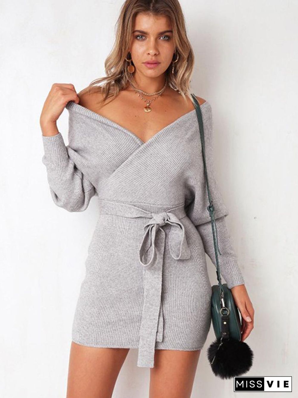 V-Neck Knit Waist Belt Long Sleeves Sweater Dress