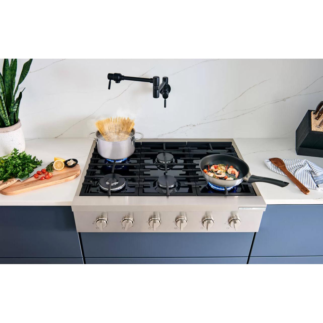 Bosch 36-inch Built-in Gas Rangetop with OptiSim® Burner RGM8658UC