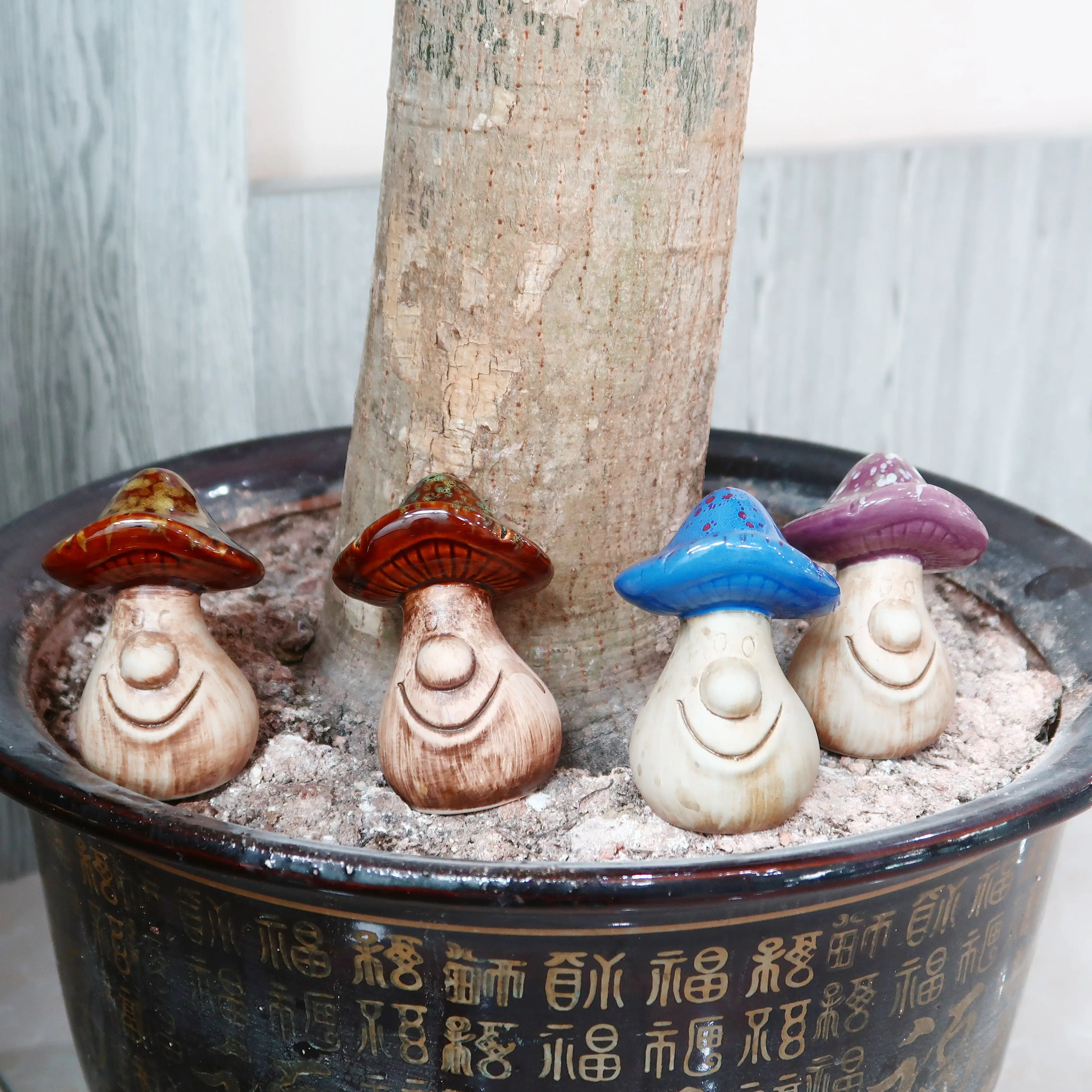 Fairy Tale Style Ceramic Ornament Mushroom Human Face Artificial Plant Garden Outdoor Decoration Ceramic Mushroom Ornament