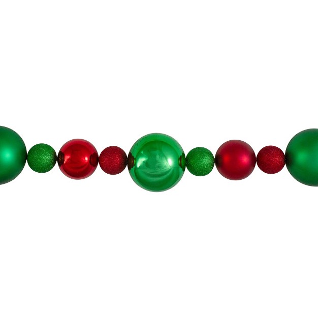 Northlight 6 x27 Red And Green 3 finish Shatterproof Ball Christmas Garland