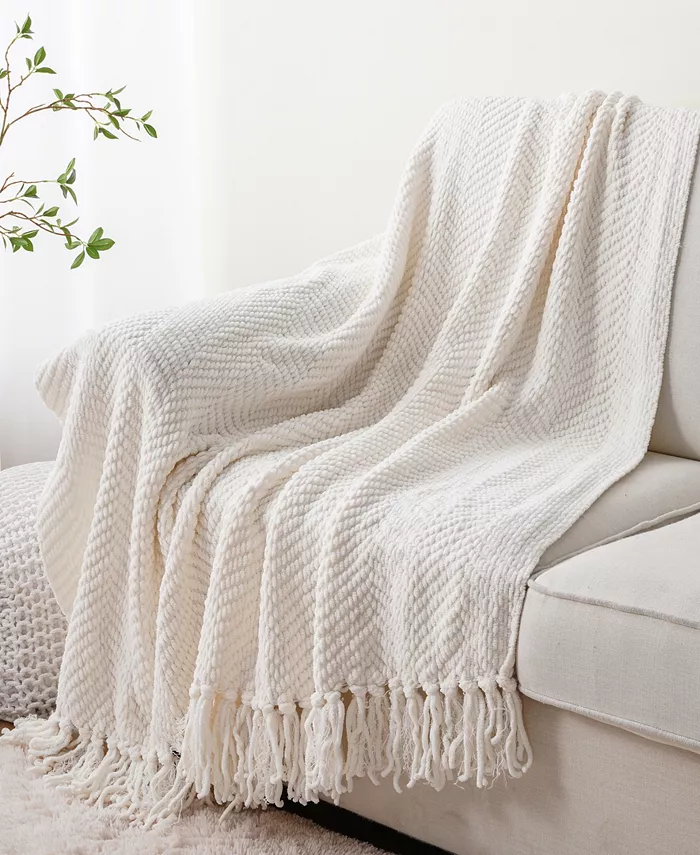 Battilo Classic Textured Woven Micro Chenille Throw， 60