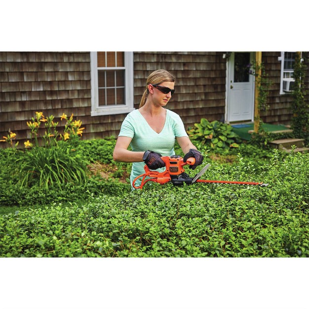 Black amp Decker Behts125 Sawblade 120v 3 Amp Brushed 16 In Corded Hedge Trimmer