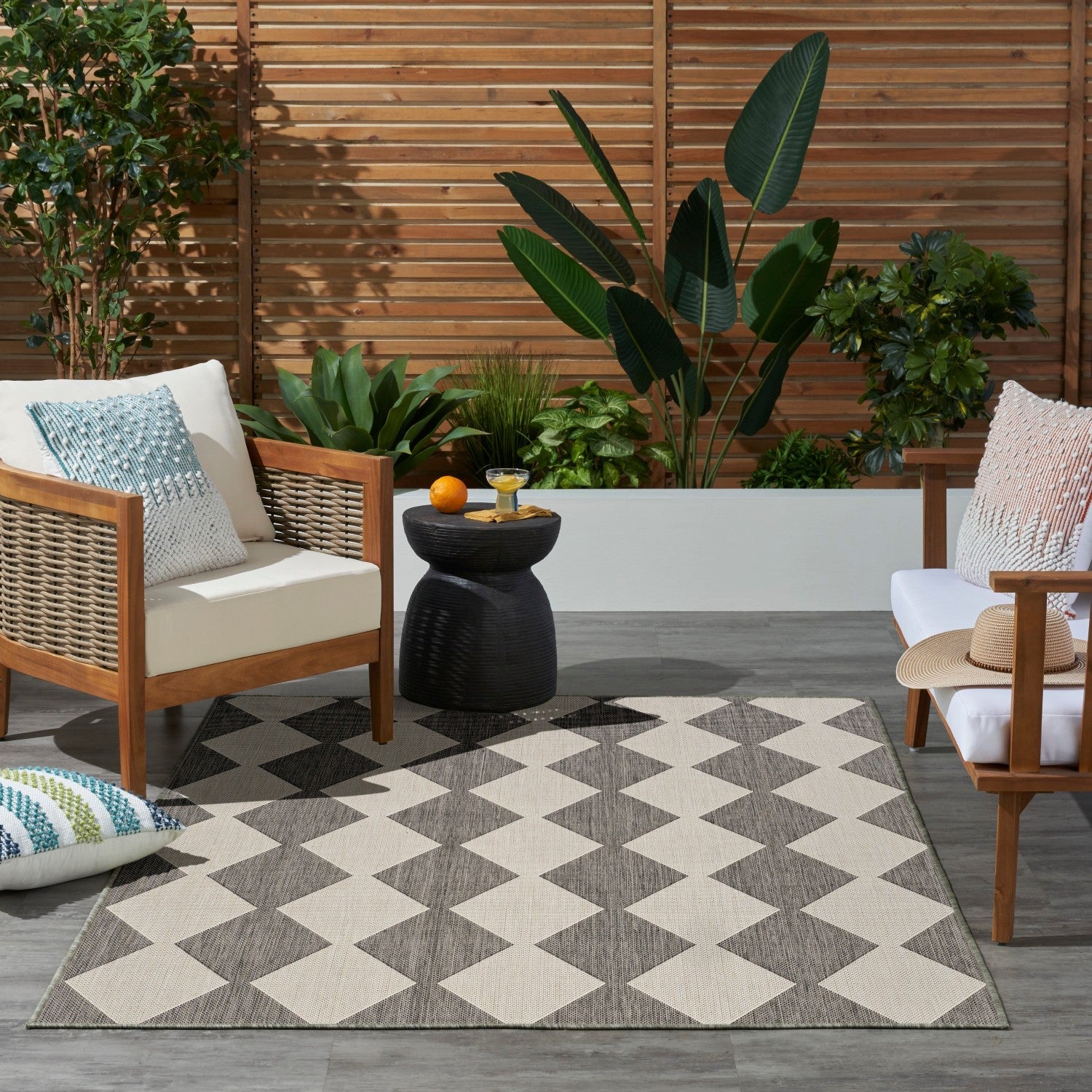 Positano Indoor/Outdoor Charcoal Geometric Rug