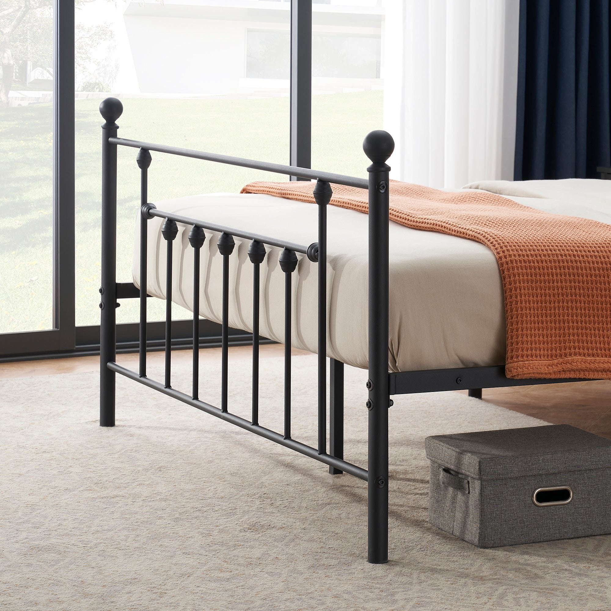 VECELO Metal Bed Platform Frame with Headboard and Footboard, Mattress Foundation, Queen Size, Black