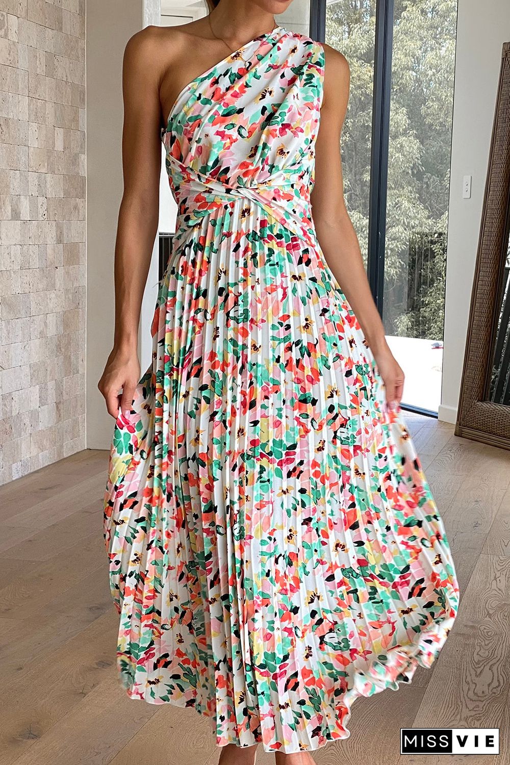 Green Boho Floral One-Shoulder Sleeveless Pleated Maxi Dress