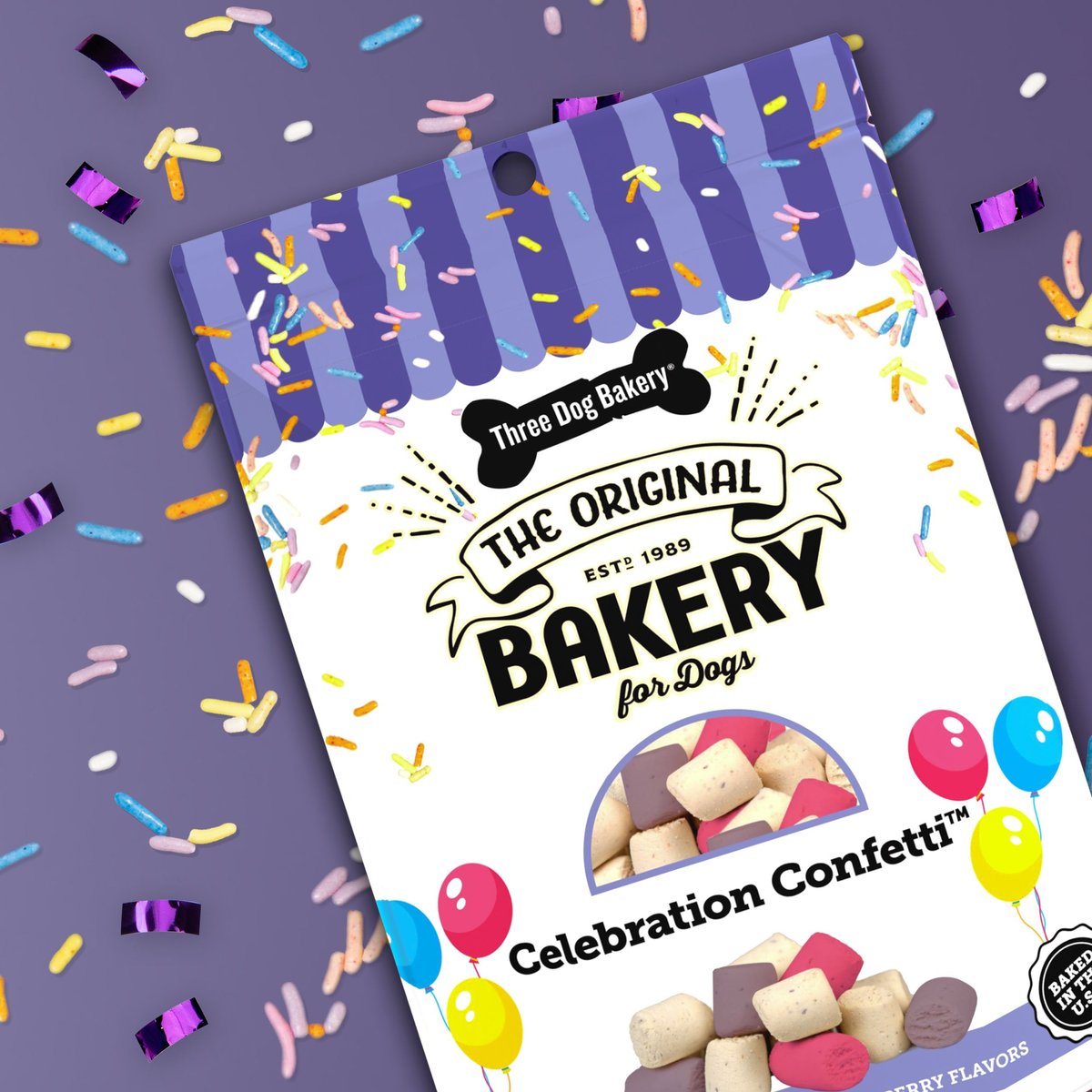 Three Dog Bakery Celebration Confetti Strawberry， Vanilla and Blueberry Flavors Dog Treats， 8-oz bag