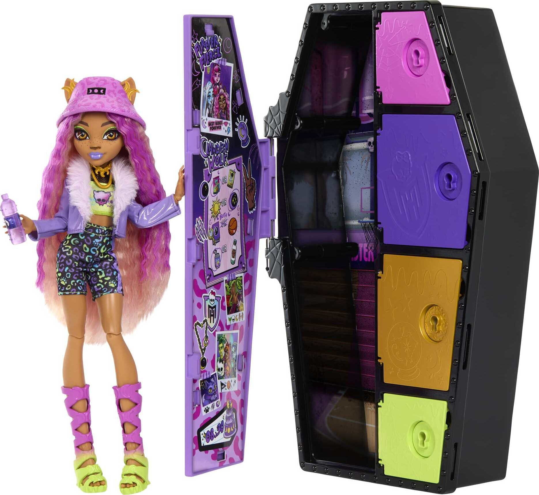 Monster High Skulltimate Secrets Clawdeen Wolf Doll and Fashion Set with Dress-Up Locker