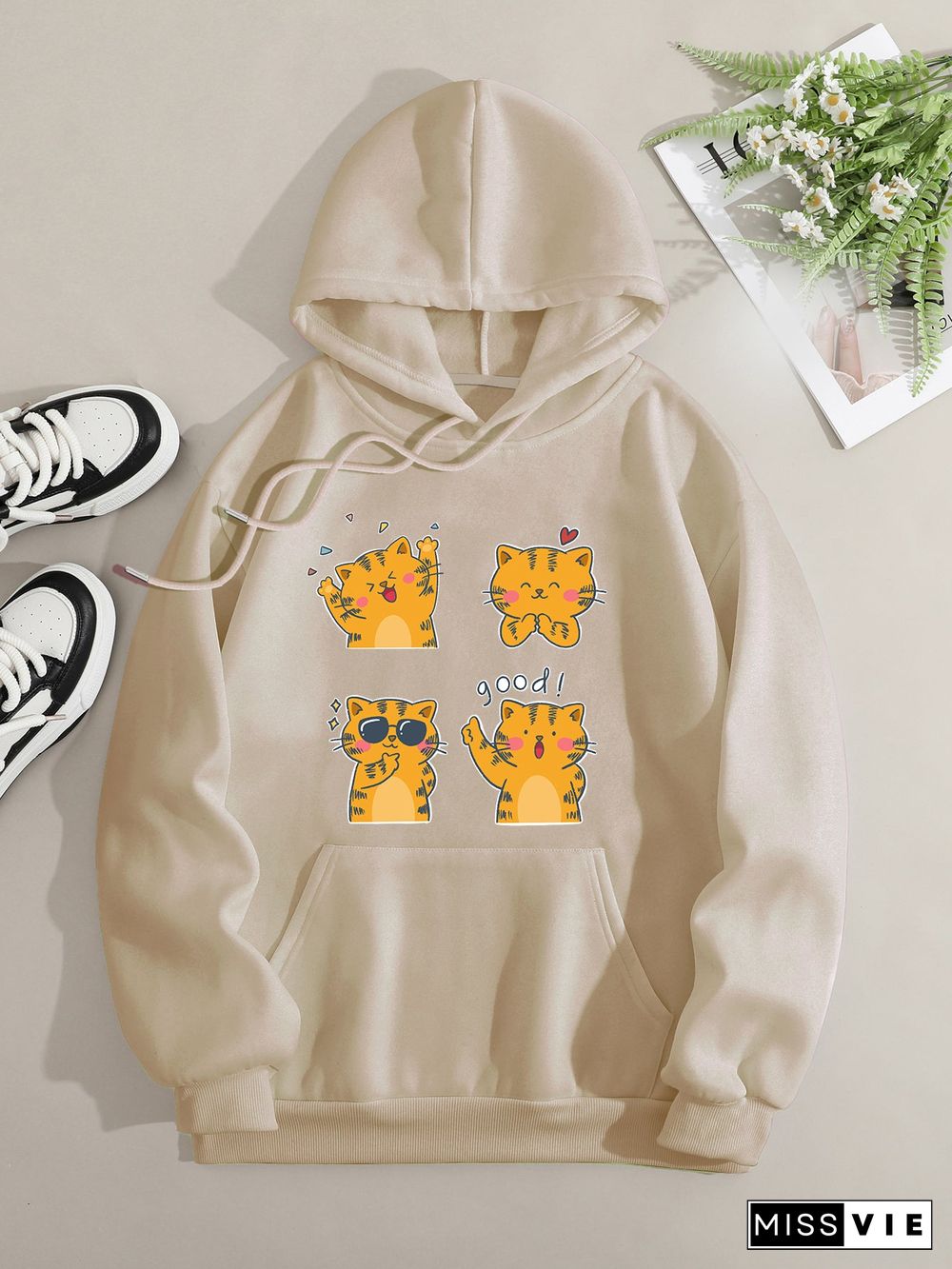 Printed on front Kangaroo Pocket Hoodie Long Sleeve for Women Pattern Cute Yellow Cat