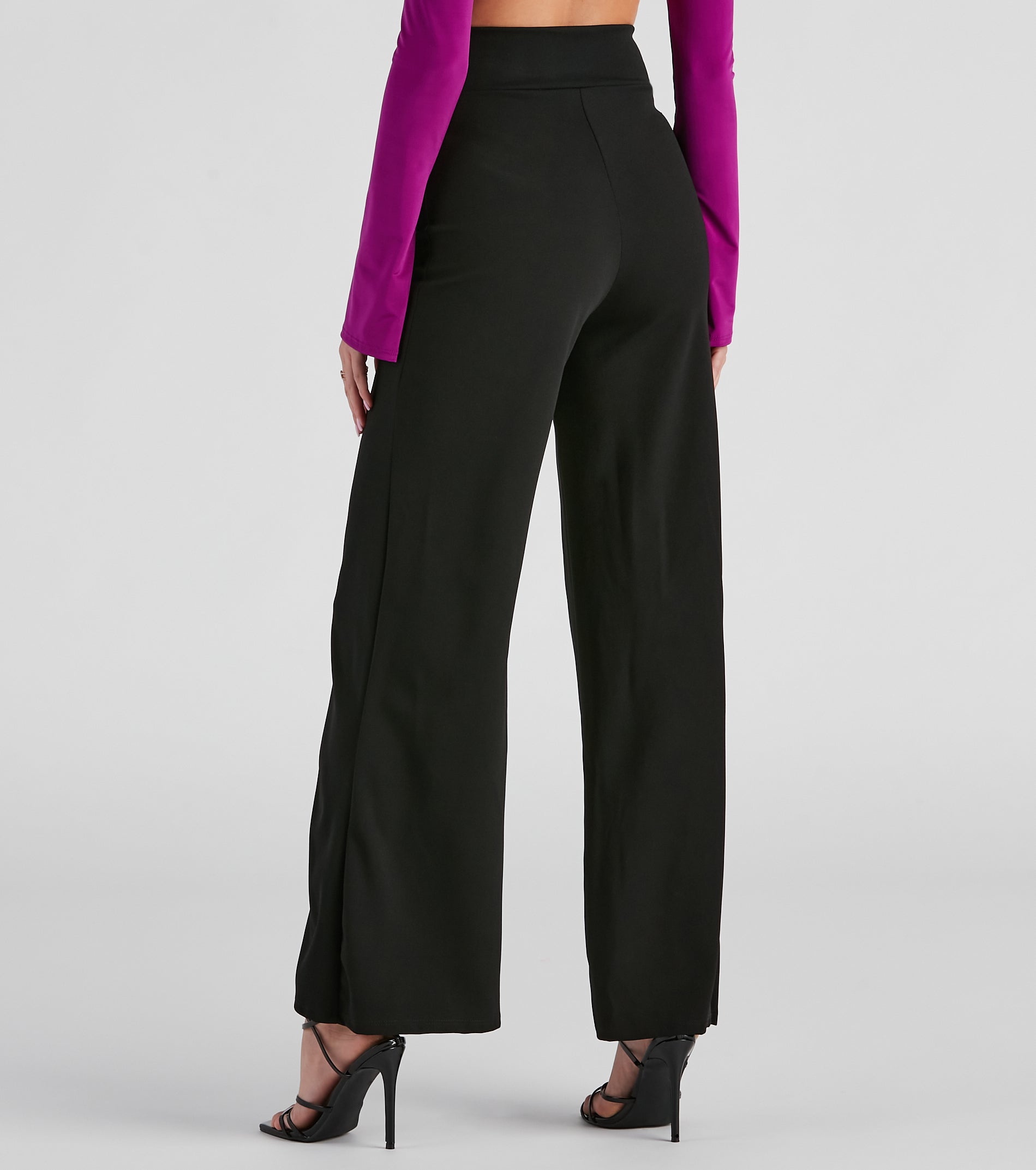 So Chic Crepe Wide-Leg Pants