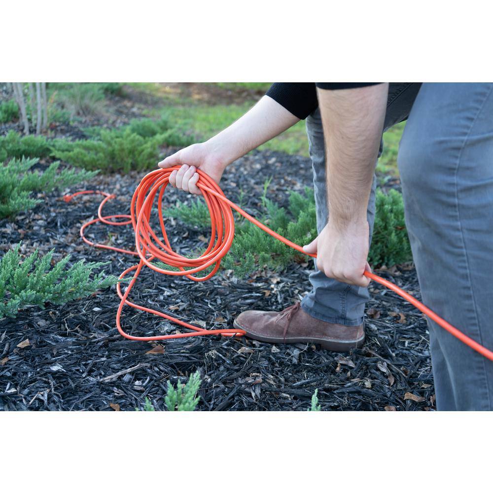 Woods 25 ft. 163 SJTW Outdoor Medium-Duty Extension Cord Orange 267