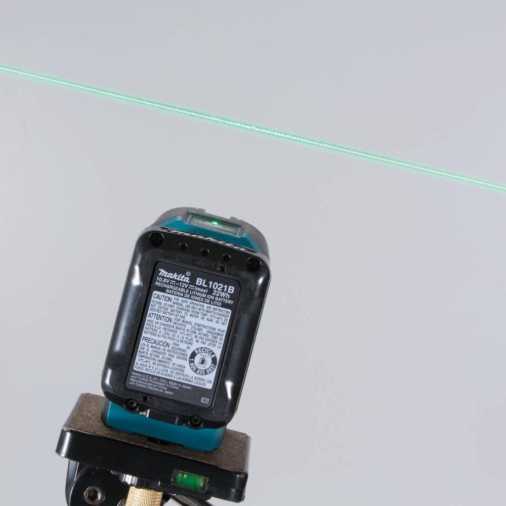 Makita 12V Max CXT Self-Leveling Cross-Line Green Beam Laser Kit SK105GDNAX from Makita