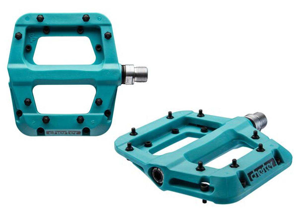 Race Face Chester Flat Pedals - Turquoise