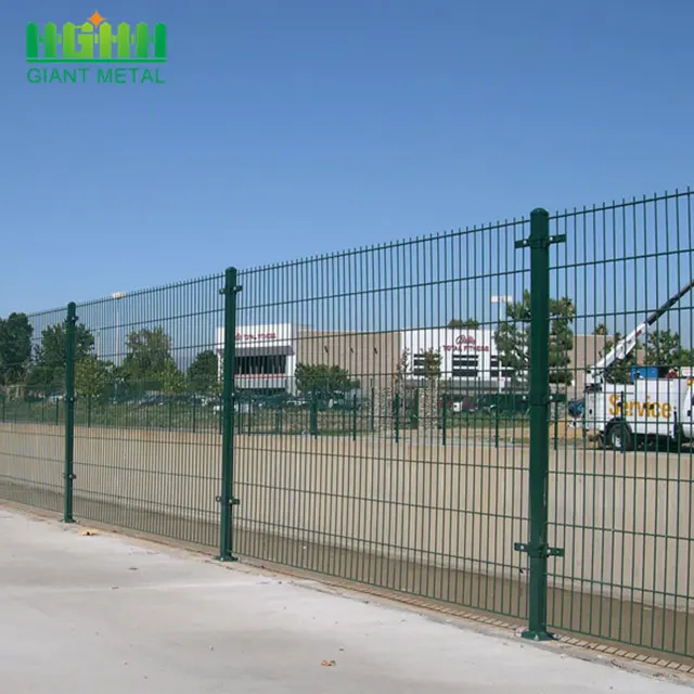 ISO 9001 Garden Supplies PVC Coated 3D Curved Welded Steel fence panels